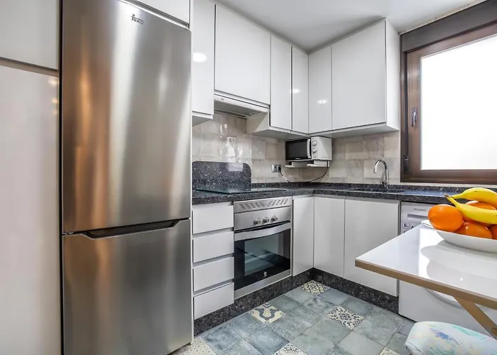 Fleming, Comodo Apartamento Junto Mezquita Y Juderia