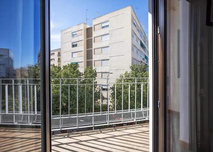 Fleming, Comodo Apartamento Junto Mezquita Y Juderia